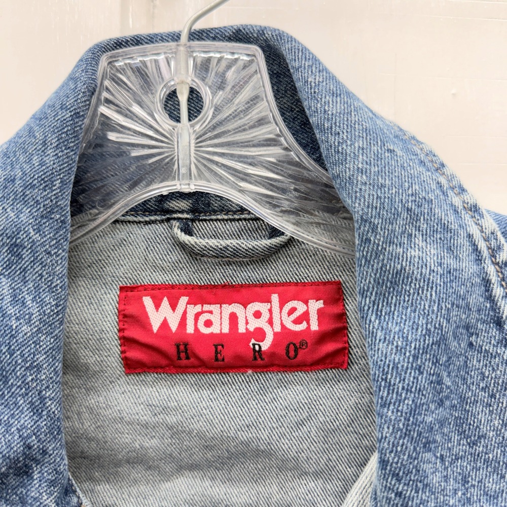 Vintage Wrangler Hero Denim Jean Jacket Mens Medium Blue Trucker MJMM30072A - Picture 3 of 4